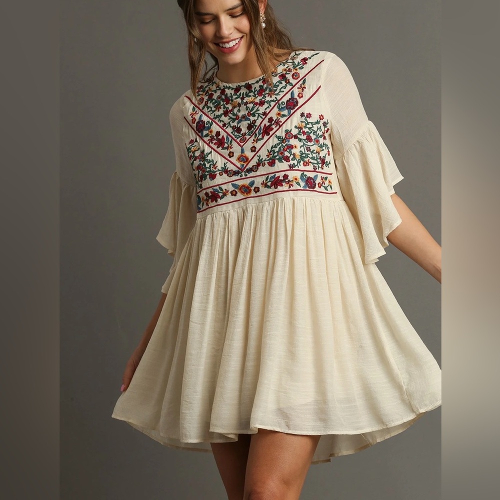 NWT Umgee “Bailee” Boho Beige Floral Embroidered Dress size S